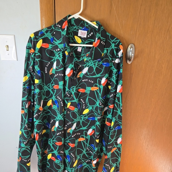 North Pole Trading Co. Men's Green and Blue Casual Button Down Shirt - Picture 1 of 6